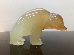 lot 266 image: Wonderful Vintage Archimede Seguso Art Glass Bear Sculpture