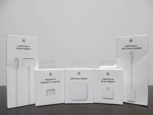 lot 146 image: Brand New APPLE Items Chargers etc