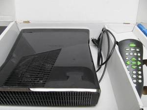 lot 156 image: Excellent Condition XBOX 360 Video Game System
