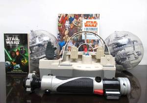 lot 56 image: Lot of STAR WARS Toys 