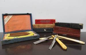 lot 67 image: Large Group of Assorted Antique Safety Razors