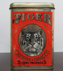 lot 40 image: Great Looking Large Antique TIGER Brand Tobacco Tin