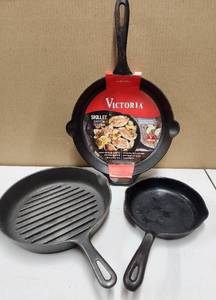 lot 76 image: Lot of 3 Cast Iron Skillets - One Brand New 
