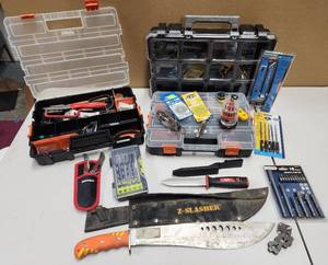 lot 86 image: Very Nice Group of Tools etc wToolboxes