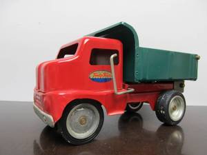 lot 102 image: Contemporary TONKA Metal Dump Truck