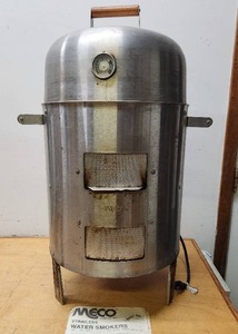 lot 318 image: MECO Stainless Steel Water Smoker