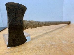 lot 355 image: Vintage Double Edged CRAFTSMAN Axe
