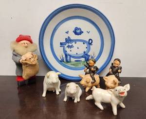 lot 71 image: Quality Estate Lot of Assorted Pig Collectibles Plate etc