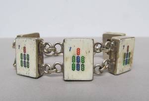 lot 46 image: Sterling Silver & Vintage Bone Mahjong Tile Box Bracelet