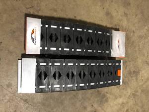 lot 4 image: Lot of CargoSmart 12 in. W x 90 in. L 750 lb. Capacity Hybrid S-Curve Centerfold Truck Loading Ramp (Includes 1 Ramp) Customer Returns See Pictures