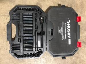 lot 7 image: Husky 38 in. Drive 100-Position Universal SAE and Metric Mechanics Tool Set (60-Piece)  Customer Returns See Pictures