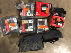 lot 32 image: Lot of Assorted Grill Covers Various Models and Conditions Customer Returns See Pictures