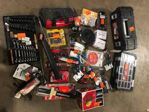 lot 35 image: Lot of Assorted Tools and Hardware Various Models and Conditions Customer Returns See Pictures
