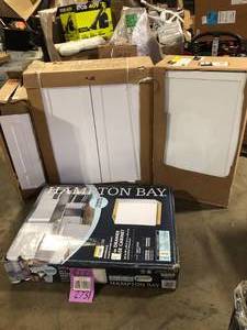 lot 42 image: Lot of Assorted Kitchen Cabinets Various Models and Conditions   Customer Returns See Pictures