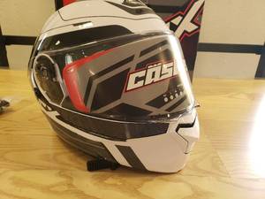 lot 113 image: Castle EL CX935 Raid Modular Helmet with heated shield - WhiteBlack - 2XL