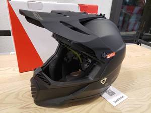 lot 136 image: LS2 Gate Helmet - Matte Black - XXXL