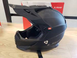 lot 169 image: LS2 Gate helmet - Solid Matte Black - XL