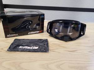 lot 192 image: Castle Stage II Over The Glasses Frame Snow googles - Black with clear lens
