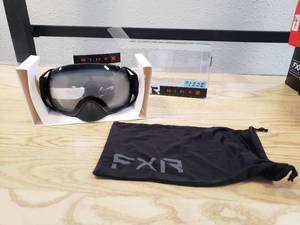lot 198 image: FXR Ride X Spherical, anti-fog oversized snow googles - Black with clear lens