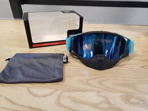 lot 201 image: Fly Racing Zone Snow googles - Black  Aqua with Sky Blue mirror  smoke lens