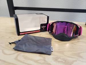 lot 203 image: Fly Racing Zone Snow googles - Black  Pink with Pink mirror lens