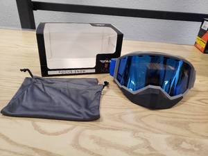 lot 207 image: Fly Racing Focus Snow googles - Grey  Blue with Sky Blue mirror  smoke lens
