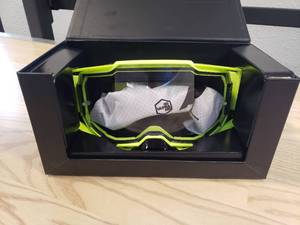 lot 4 image: Armega Googles - Nuclear Green