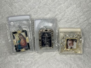 3 Metal Picture Frame Ornaments