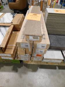 lot 173 image: MSI Baker Cove White Oak 38 in. T x 7 in. W Tongue and Groove Engineered Hardwood Flooring (200 sq. ft.)