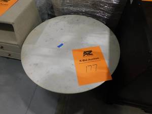 lot 177 image: Mila 31 in. White Medium Round Metal Coffee Table with Pedestal Base