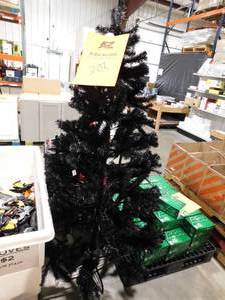 lot 202 image: 6 Christmas Tree Black