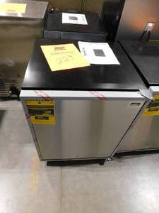 lot 229 image: Summit Appliance  24 in. W 4.8 cu. ft. Mini Fridge in Panel-Ready, Counter Depth