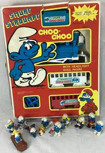 Vintage Smurf Stroumpf Choo- Choo and 10 mini Smurf Figurines