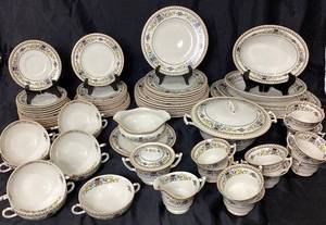 Syracuse Old Ivory Pembroke China Set