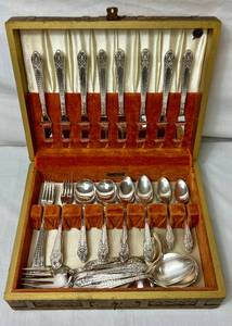 Rogers Brothers International Silverplate Marquise Flatware Set with Case