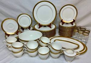 Mikasa Crown Jewel Gold Rim Dinnerware Set