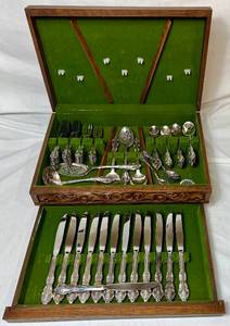 Onieda Community Silver Artistry Silverplate Flatware set - 71 total pieces