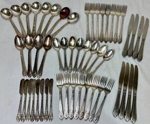 Roger Brothers 1847 IS Marquise Flatware Set (No case) - Service for 8- 52 pieces