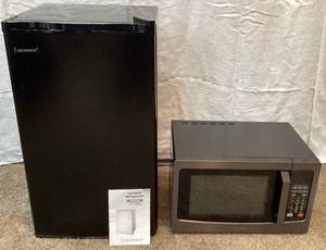 Continental Compact Fridge Model CE61319 3.1 cu ft and Toshiba Microwave EM131A5C-BS