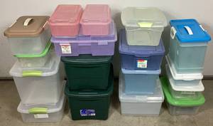 18 Assorted Sizes of Storage Totes