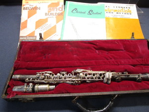 lot 11 image: Metal Antique Clarinet Bb