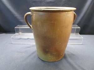 lot 14 image: Salt Glaze Crock - Antique