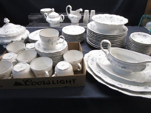 lot 51 image: Dinnerware Haviland Bavaria