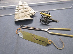 lot 118 image: Conversation Pieces