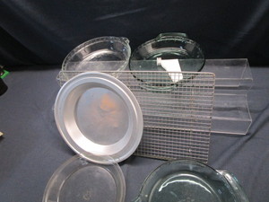 lot 133 image: Pie Plates, Carrier, Cooling Rack