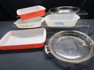 lot 135 image: Pyrex, Anchor Hocking Dishes