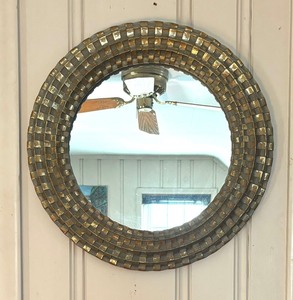 lot 35 image: Decorative Circular Wall Mirror