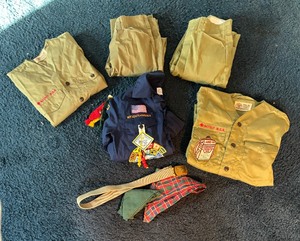 lot 46 image: Vintage Boy Scouts of America Uniforms, Scarves and Belt