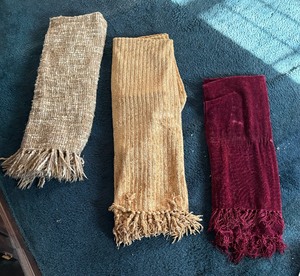 lot 47 image: Three Soft Throw Blankets