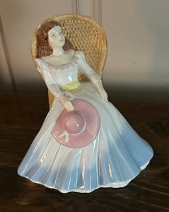 lot 107 image: Royal Doulton Pretty Ladies Annabel Figurine